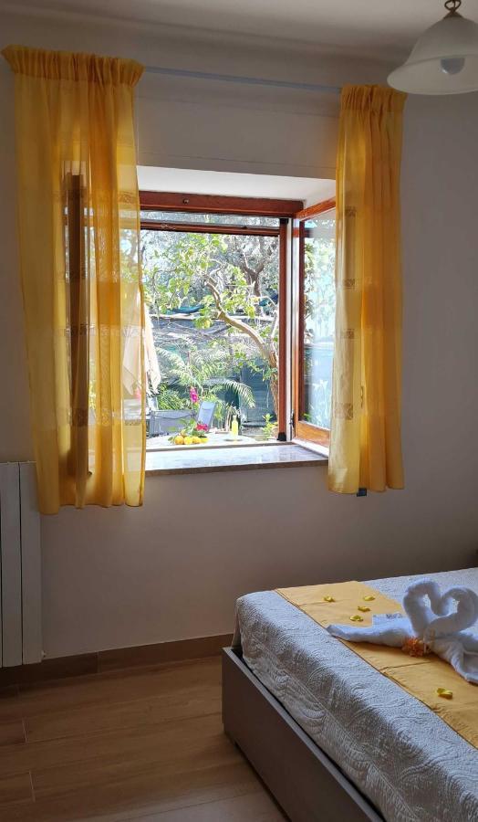 Rita Home B&B Соренто Екстериор снимка